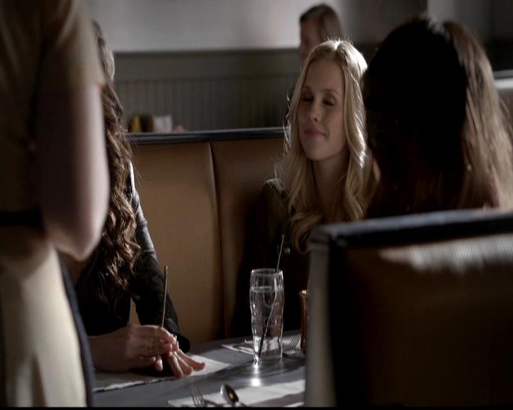 VampireDiariesWorld-dot-org_4x18AmericanGothic0413.jpg