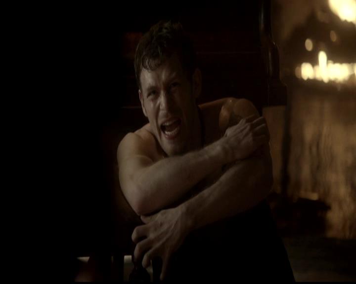 VampireDiariesWorld-dot-org_4x18AmericanGothic0501.jpg