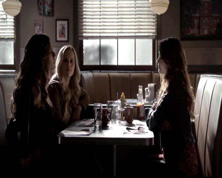 VampireDiariesWorld-dot-org_4x18AmericanGothic0701.jpg