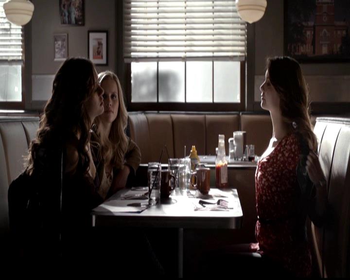 VampireDiariesWorld-dot-org_4x18AmericanGothic0702.jpg