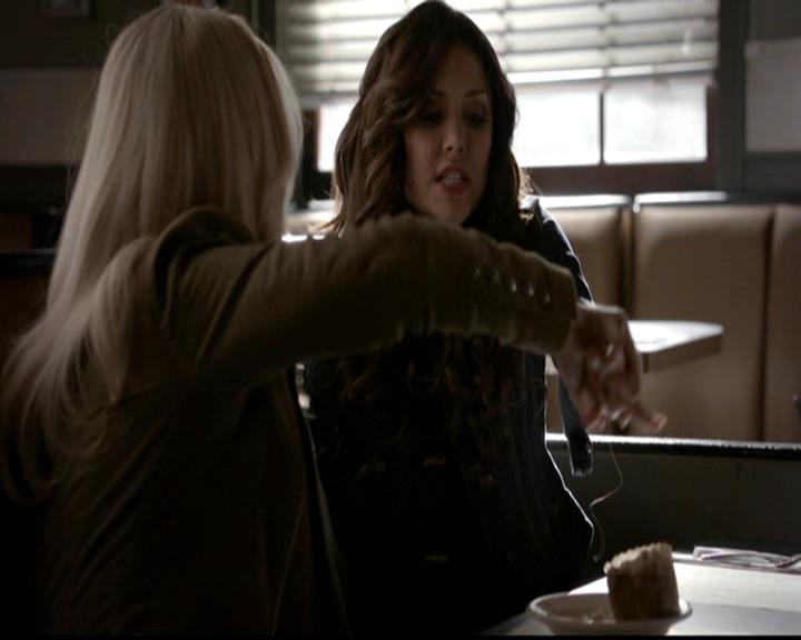 VampireDiariesWorld-dot-org_4x18AmericanGothic0804.jpg