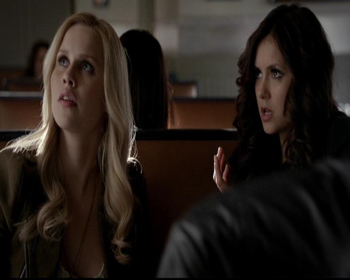 VampireDiariesWorld-dot-org_4x18AmericanGothic0809.jpg