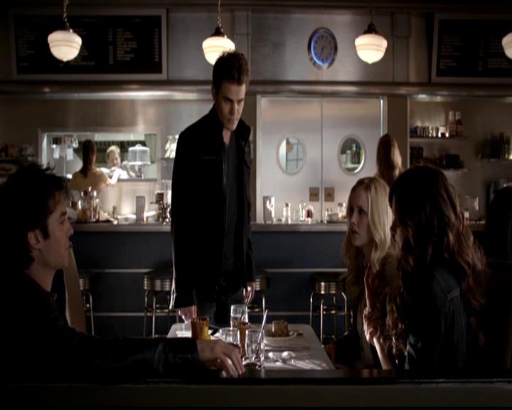 VampireDiariesWorld-dot-org_4x18AmericanGothic0812.jpg