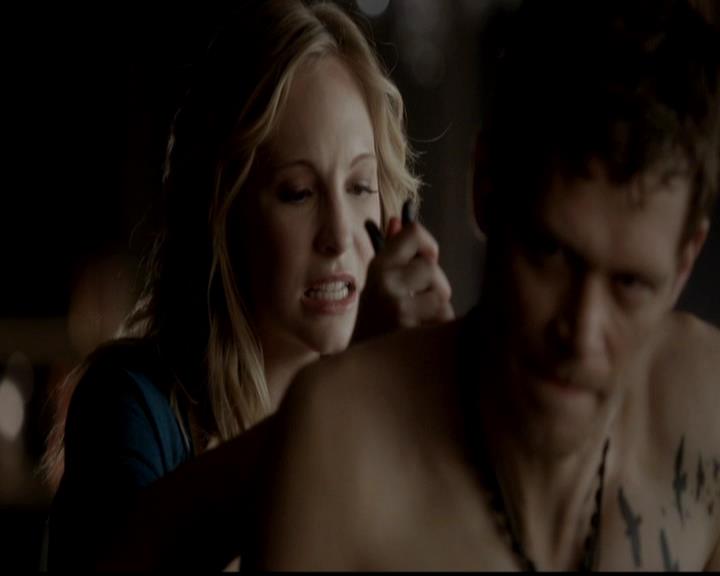 VampireDiariesWorld-dot-org_4x18AmericanGothic0991.jpg