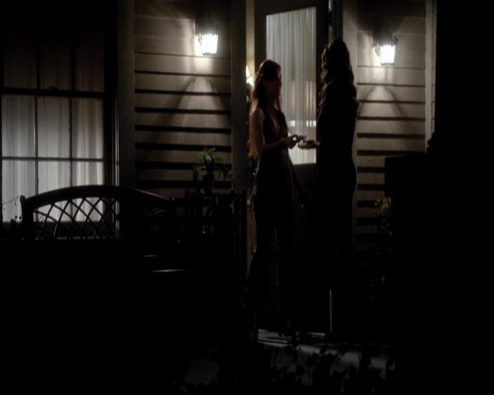 VampireDiariesWorld-dot-org_4x18AmericanGothic1792.jpg