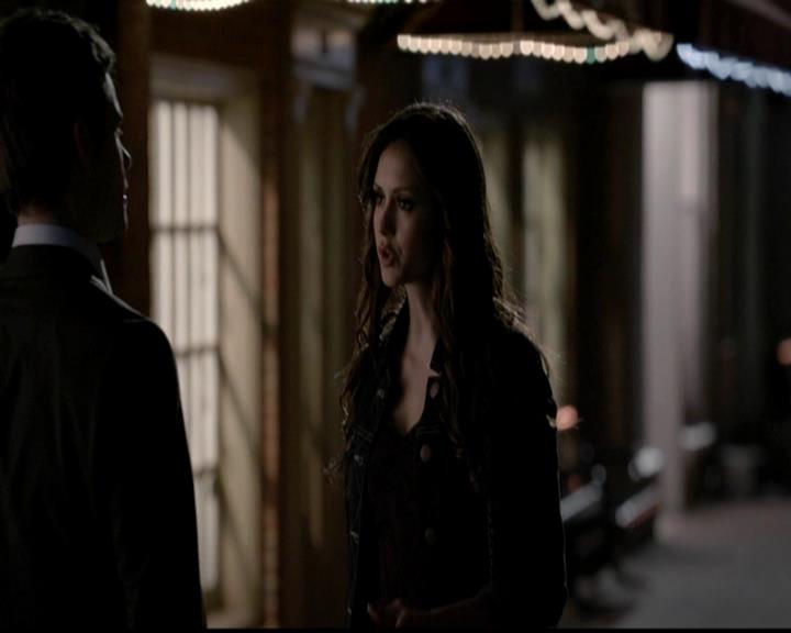 VampireDiariesWorld-dot-org_4x18AmericanGothic1824.jpg