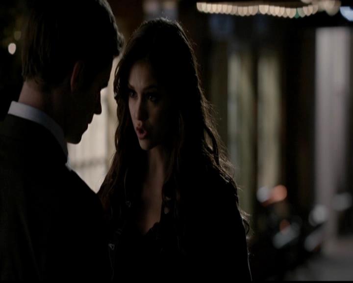 VampireDiariesWorld-dot-org_4x18AmericanGothic1889.jpg