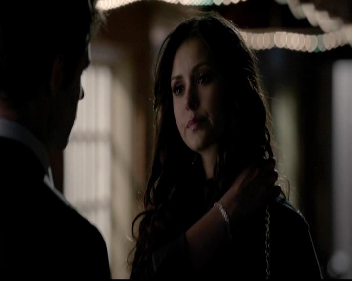 VampireDiariesWorld-dot-org_4x18AmericanGothic1895.jpg