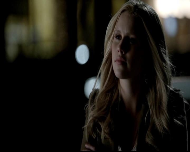 VampireDiariesWorld-dot-org_4x18AmericanGothic1932.jpg