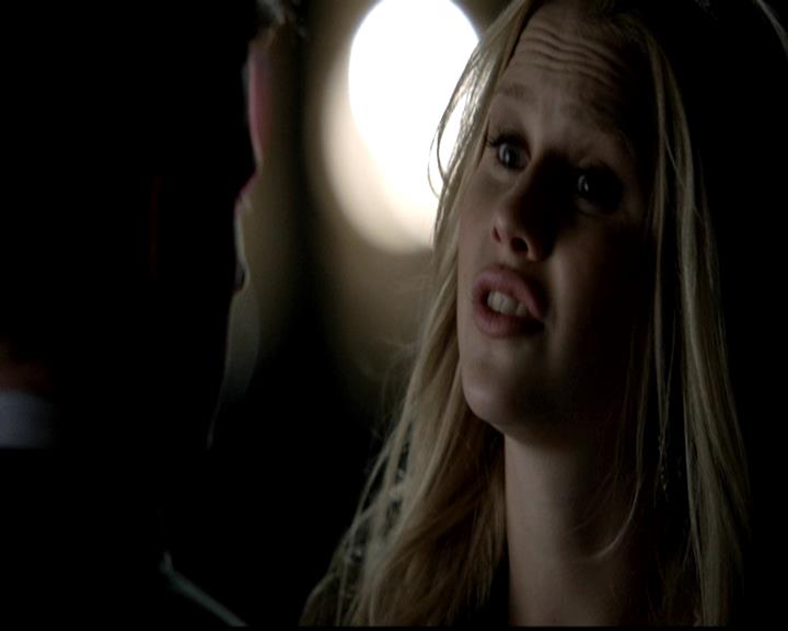 VampireDiariesWorld-dot-org_4x18AmericanGothic2003.jpg