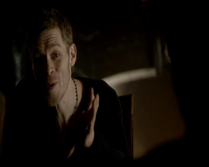 VampireDiariesWorld-dot-org_4x19PicturesOfYou0191.jpg