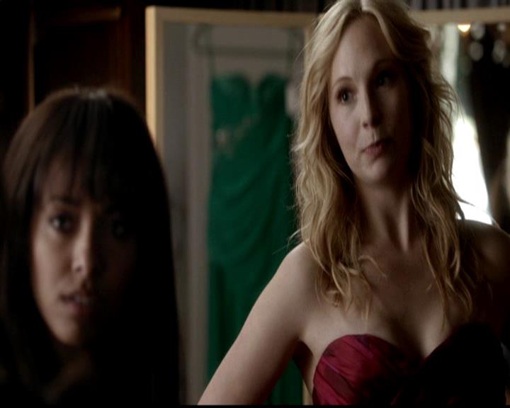 VampireDiariesWorld-dot-org_4x19PicturesOfYou0384.jpg