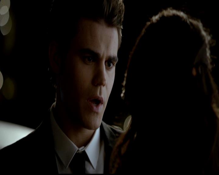 VampireDiariesWorld-dot-org_4x19PicturesOfYou0414.jpg