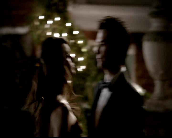 VampireDiariesWorld-dot-org_4x19PicturesOfYou0418.jpg