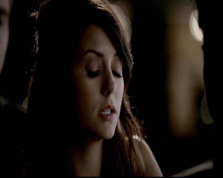 VampireDiariesWorld-dot-org_4x19PicturesOfYou0430.jpg