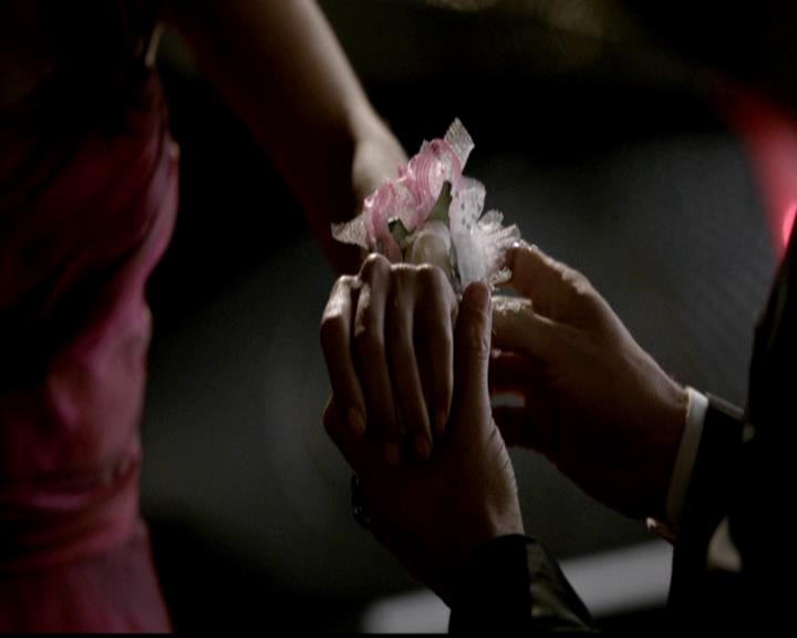 VampireDiariesWorld-dot-org_4x19PicturesOfYou0432.jpg