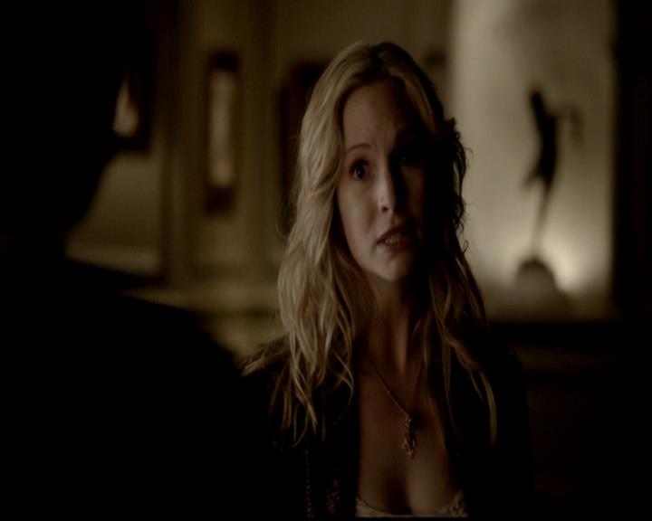 VampireDiariesWorld-dot-org_4x19PicturesOfYou0504.jpg