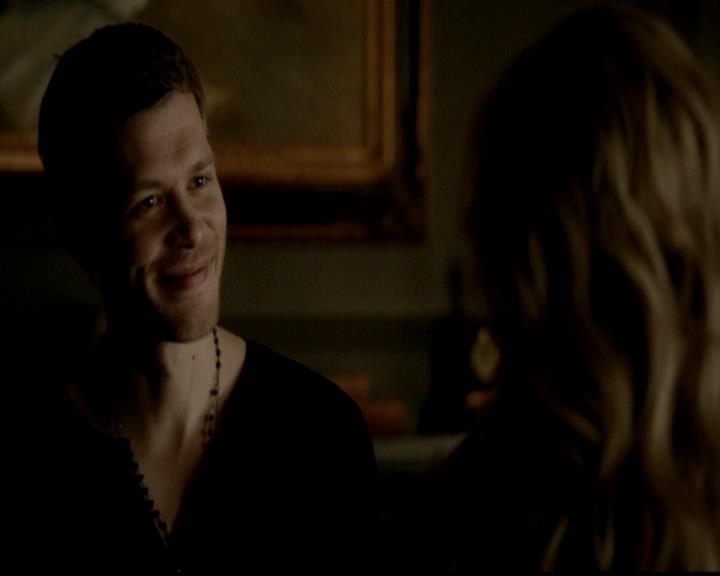 VampireDiariesWorld-dot-org_4x19PicturesOfYou0508.jpg