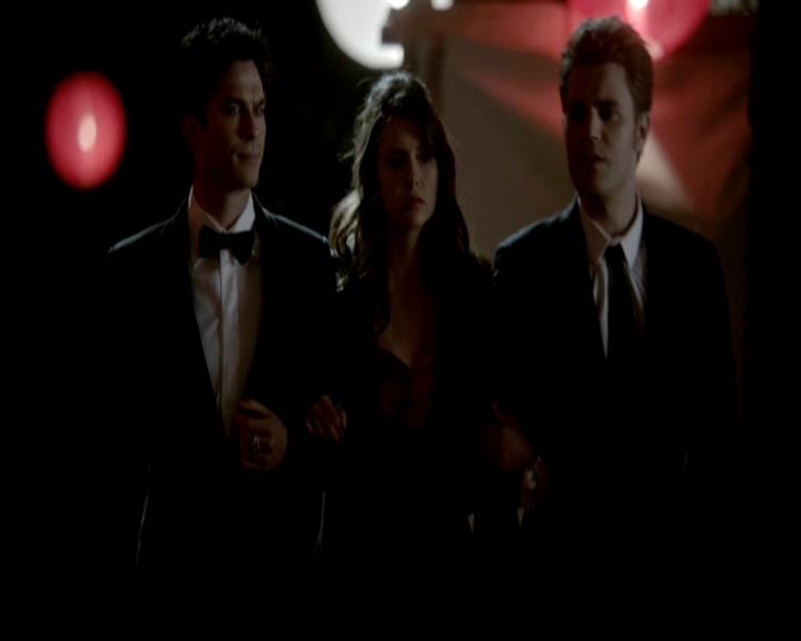 VampireDiariesWorld-dot-org_4x19PicturesOfYou0523.jpg