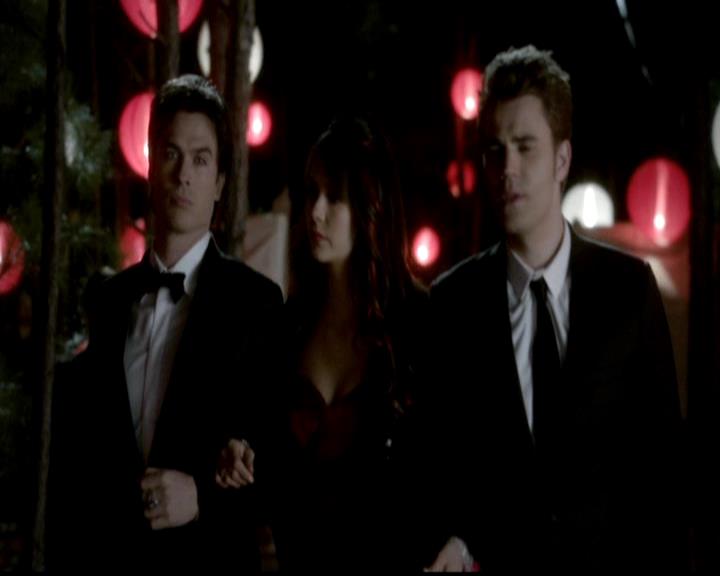 VampireDiariesWorld-dot-org_4x19PicturesOfYou0531.jpg