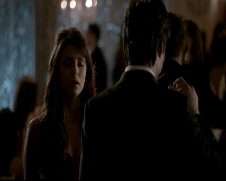 VampireDiariesWorld-dot-org_4x19PicturesOfYou0575.jpg