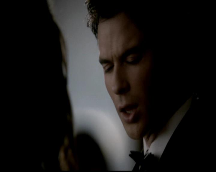 VampireDiariesWorld-dot-org_4x19PicturesOfYou0581.jpg