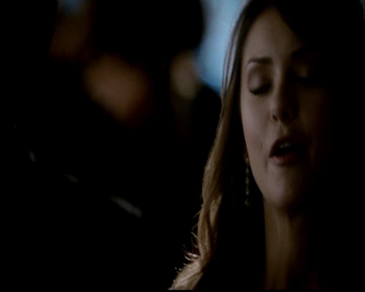 VampireDiariesWorld-dot-org_4x19PicturesOfYou0600.jpg