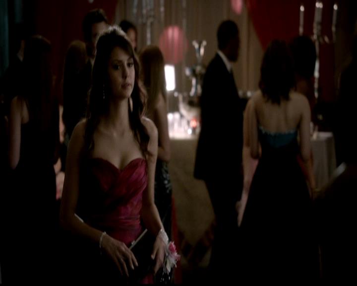 VampireDiariesWorld-dot-org_4x19PicturesOfYou0628.jpg