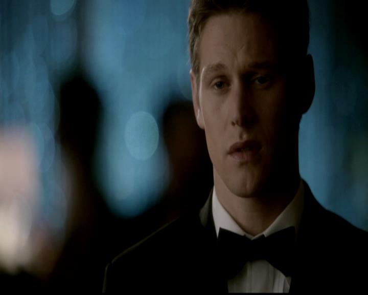 VampireDiariesWorld-dot-org_4x19PicturesOfYou0680.jpg