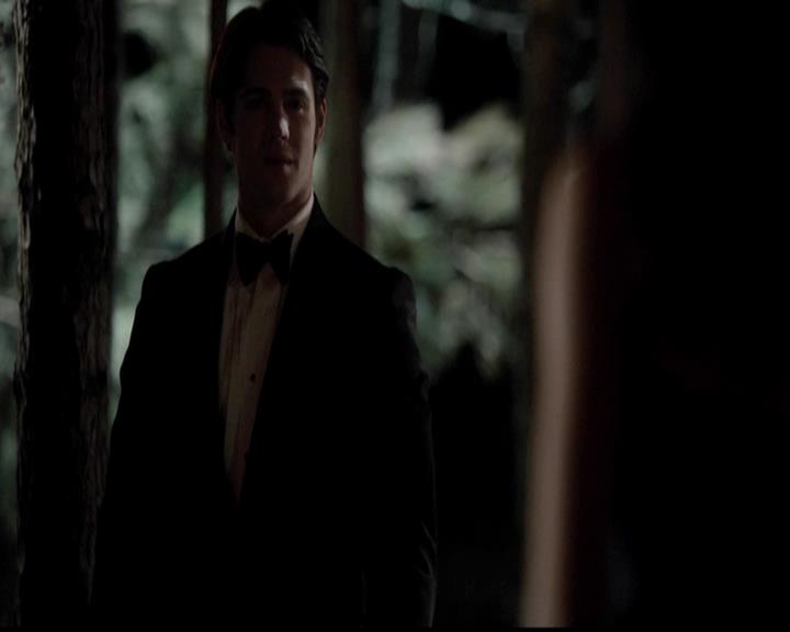 VampireDiariesWorld-dot-org_4x19PicturesOfYou0703.jpg