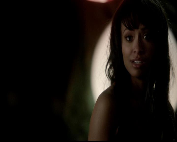 VampireDiariesWorld-dot-org_4x19PicturesOfYou0704.jpg