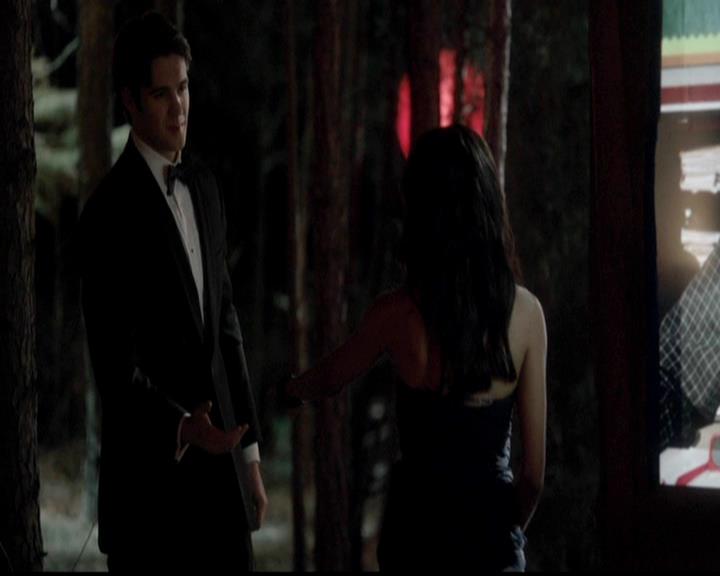 VampireDiariesWorld-dot-org_4x19PicturesOfYou0720.jpg