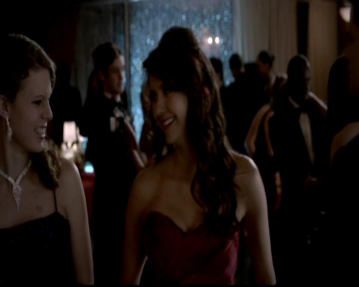 VampireDiariesWorld-dot-org_4x19PicturesOfYou0725.jpg