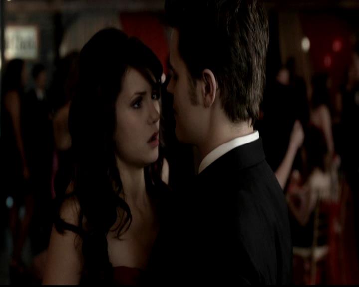 VampireDiariesWorld-dot-org_4x19PicturesOfYou0727.jpg