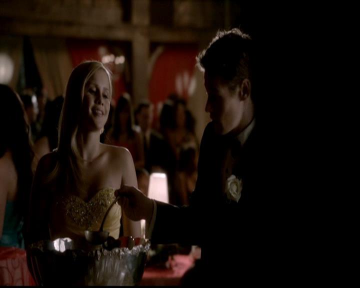 VampireDiariesWorld-dot-org_4x19PicturesOfYou0738.jpg