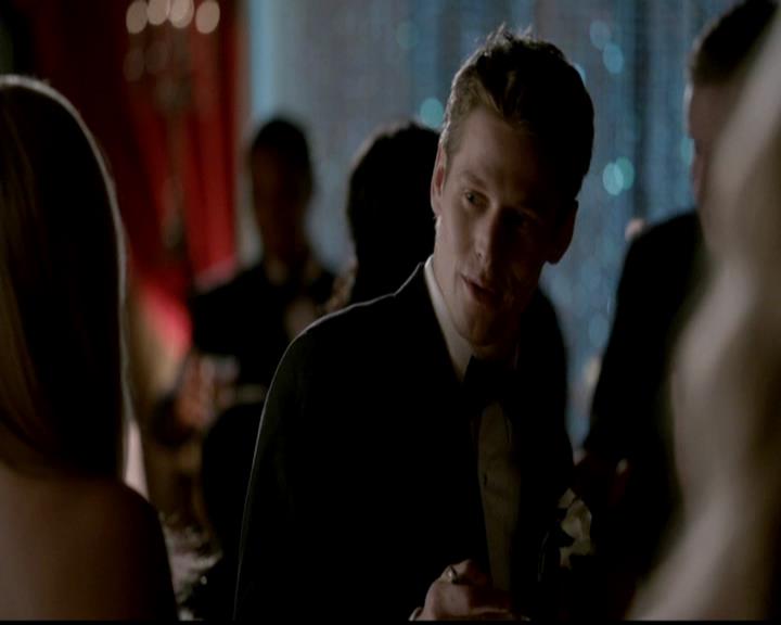 VampireDiariesWorld-dot-org_4x19PicturesOfYou0742.jpg