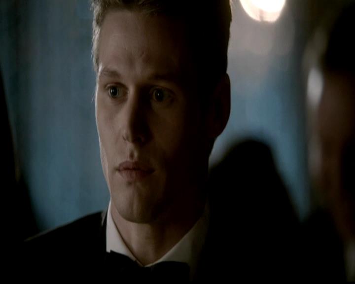 VampireDiariesWorld-dot-org_4x19PicturesOfYou0780.jpg