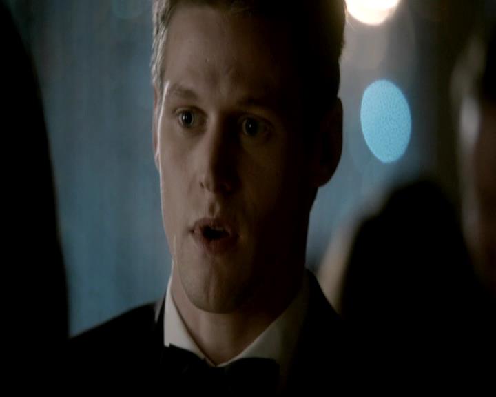 VampireDiariesWorld-dot-org_4x19PicturesOfYou0781.jpg