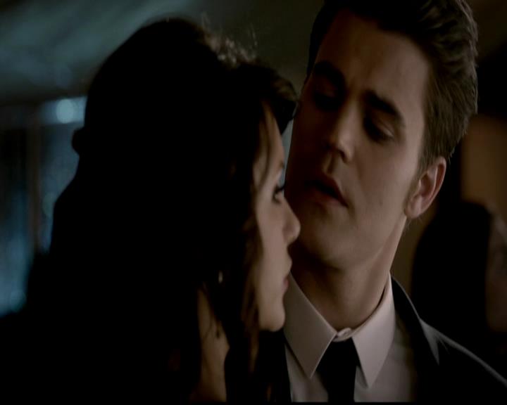 VampireDiariesWorld-dot-org_4x19PicturesOfYou0790.jpg