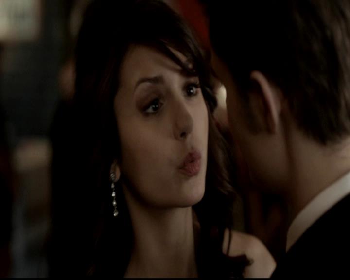 VampireDiariesWorld-dot-org_4x19PicturesOfYou0799.jpg