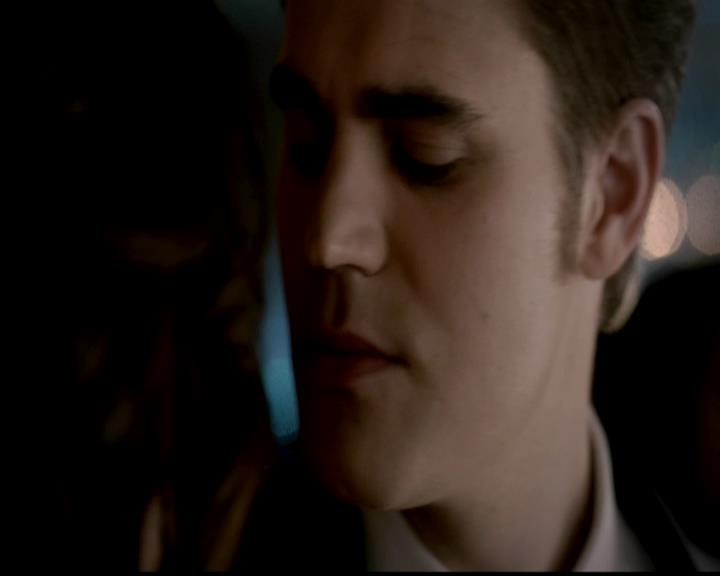 VampireDiariesWorld-dot-org_4x19PicturesOfYou0802.jpg