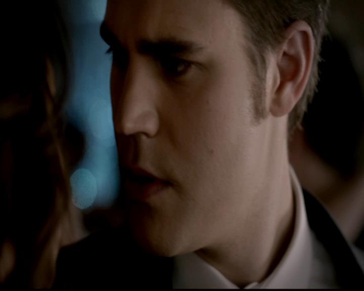 VampireDiariesWorld-dot-org_4x19PicturesOfYou0806.jpg