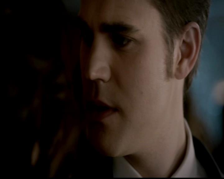 VampireDiariesWorld-dot-org_4x19PicturesOfYou0815.jpg