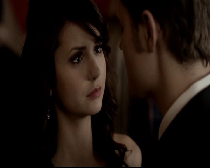 VampireDiariesWorld-dot-org_4x19PicturesOfYou0816.jpg