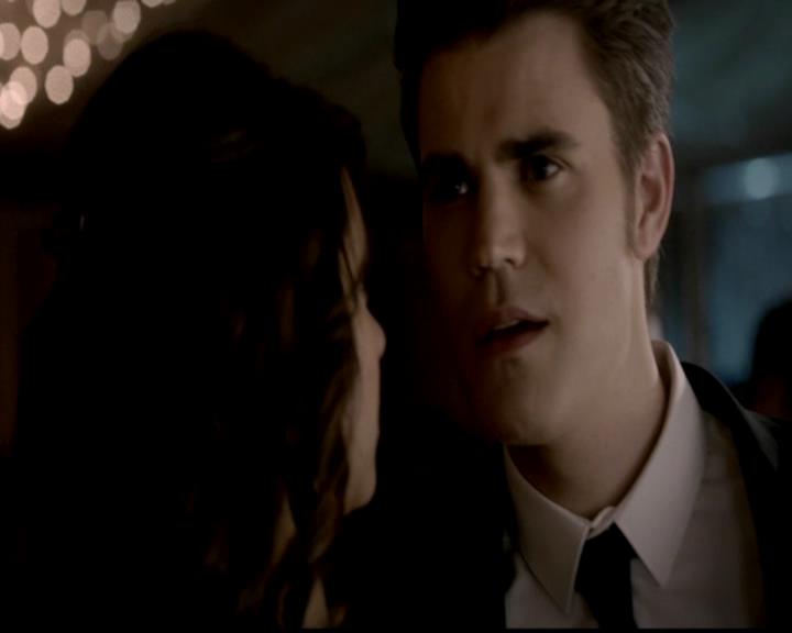 VampireDiariesWorld-dot-org_4x19PicturesOfYou0818.jpg