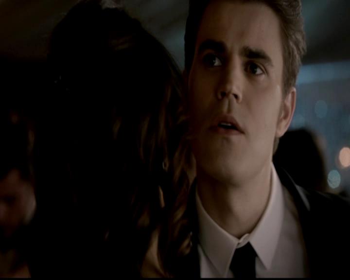 VampireDiariesWorld-dot-org_4x19PicturesOfYou0819.jpg