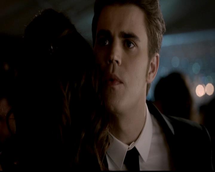 VampireDiariesWorld-dot-org_4x19PicturesOfYou0820.jpg