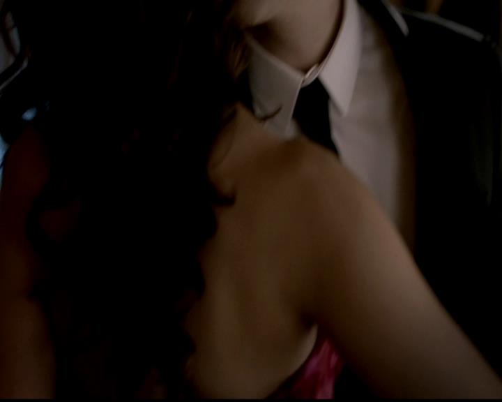 VampireDiariesWorld-dot-org_4x19PicturesOfYou0823.jpg