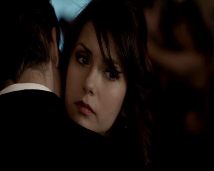 VampireDiariesWorld-dot-org_4x19PicturesOfYou0831.jpg