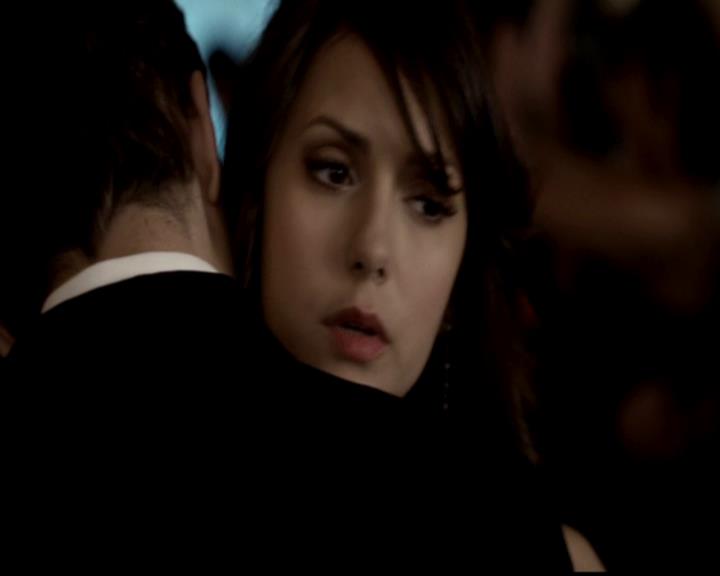 VampireDiariesWorld-dot-org_4x19PicturesOfYou0832.jpg